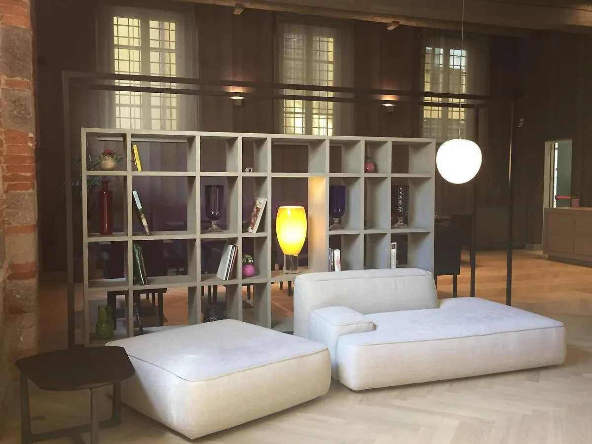 Palazzo Dipinto Hotel Lucca Italy