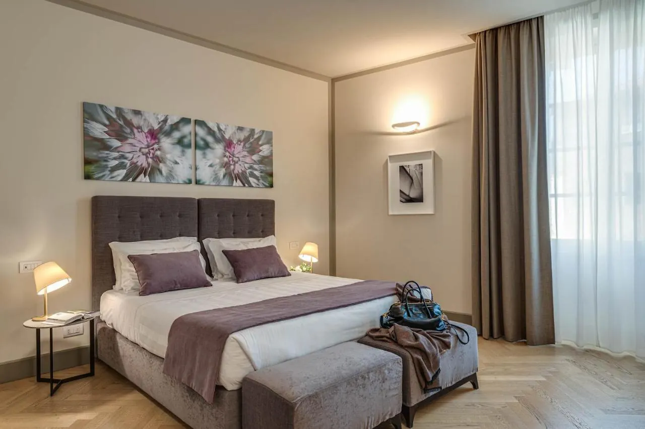 Palazzo Dipinto Hotel Lucca 4*,  Italy